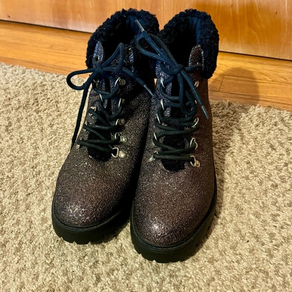 JustFab Jane Glitter Lace-Up Boot Women’s Size 9.5 Faux Fur Black - Picture 2 of 8